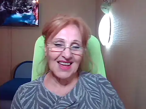 Snapshot of Margo_Sweety chatting on 03-17-25, 06:00 Margo Sweety online show from 03-17-25, 06:00