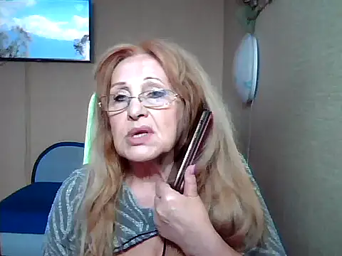 Snapshot of Margo_Sweety chatting on 03-17-25, 07:35 Margo Sweety online show from 03-17-25, 07:35