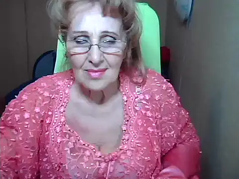 Snapshot of Margo_Sweety chatting on 03-22-25, 08:37 Margo Sweety online show from 03-22-25, 08:37