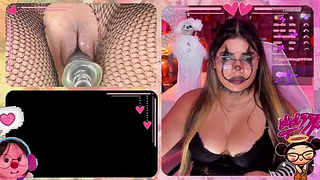 IsaCutie online show from 10-31-25, 10:16