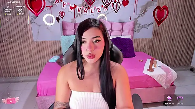 Nicolee19 online show from 02-13-26, 10:59