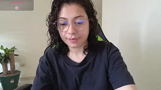 Snapshot of Mabbaldama chatting on 03-22-25, 05:09 Mabbaldama online show from 03-22-25, 05:09