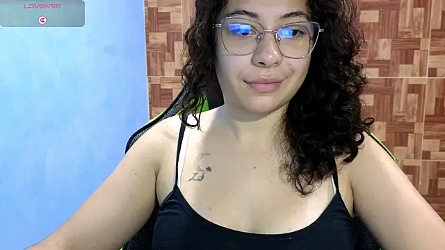 Snapshot of Mabbaldama chatting on 09-12-25, 02:28 Mabbaldama online show from 09-12-25, 02:28