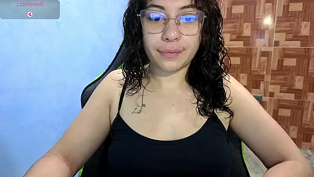 Snapshot of Mabbaldama chatting on 09-19-25, 04:11 Mabbaldama online show from 09-19-25, 04:11