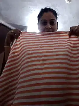 JENNIFERtamil online show from 03-21-26, 08:15