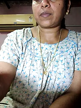 JENNIFERtamil online show from 05-21-26, 01:19