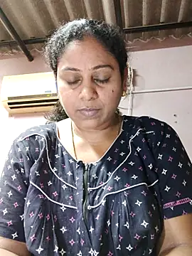 JENNIFERtamil online show from 05-26-26, 07:39