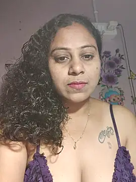 JENNIFERtamil online show from 11-21-25, 04:39