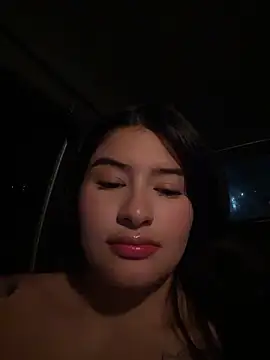 Snapshot of andrea_gomes_ chatting on 04-05-26, 11:55 andrea gomes online show from 04-05-26, 11:55