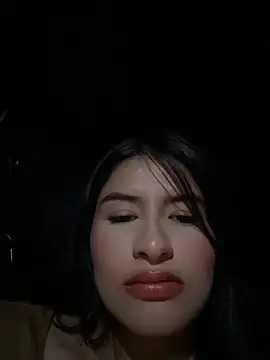 Snapshot of andrea_gomes_ chatting on 04-22-26, 06:42 andrea gomes online show from 04-22-26, 06:42