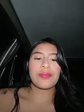 Snapshot of andrea_gomes_ chatting on 03-28-26, 06:25 andrea gomes online show from 03-28-26, 06:25