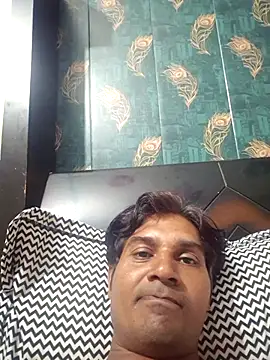 Snapshot of johnny8731 chatting on 10-19-25, 03:15 johnny8731 online show from 10-19-25, 03:15