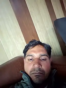 Snapshot of johnny8731 chatting on 01-18-26, 09:02 johnny8731 online show from 01-18-26, 09:02