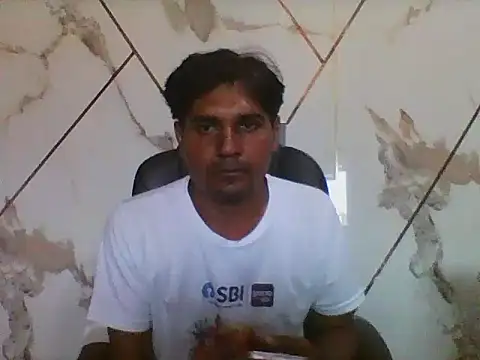 Snapshot of johnny8731 chatting on 09-21-25, 09:25 johnny8731 online show from 09-21-25, 09:25