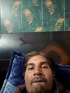 Snapshot of johnny8731 chatting on 01-06-26, 05:50 johnny8731 online show from 01-06-26, 05:50