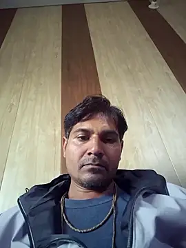 Snapshot of johnny8731 chatting on 11-30-25, 11:00 johnny8731 online show from 11-30-25, 11:00