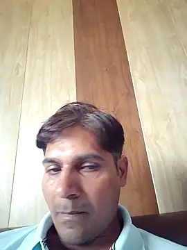 Snapshot of johnny8731 chatting on 11-16-25, 07:46 johnny8731 online show from 11-16-25, 07:46