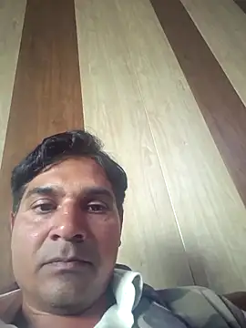 Snapshot of johnny8731 chatting on 02-01-26, 10:35 johnny8731 online show from 02-01-26, 10:35