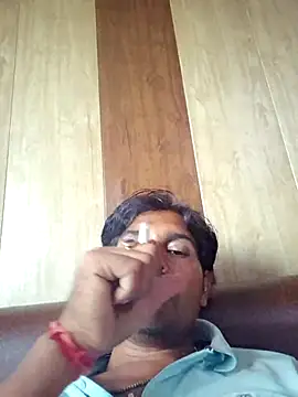 Snapshot of johnny8731 chatting on 10-05-25, 10:39 johnny8731 online show from 10-05-25, 10:39