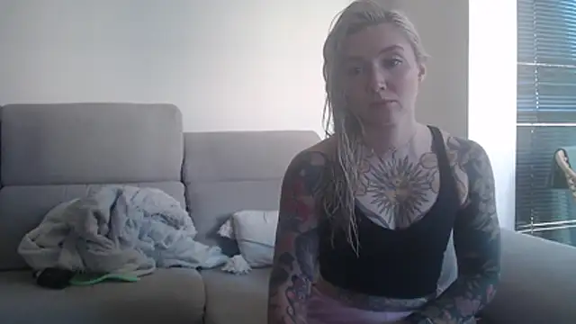 tattoobbgirl online show from 11-04-25, 01:26