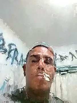 Snapshot of Patilllas chatting on 10-13-25, 07:10 Patilllas online show from 10-13-25, 07:10