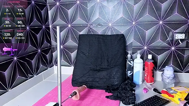 Megann 9 online show from 10-24-25, 12:26