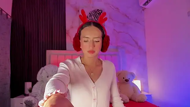 peachandtyron  online show from 11-10-25, 03:33