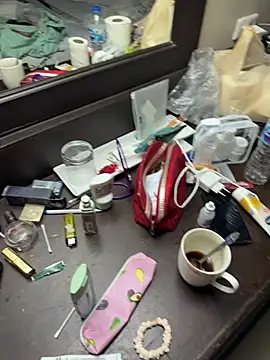 Brilliant-Splashes online show from 06-10-26, 02:13