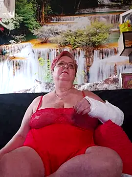 Snapshot of QueenPammy1 chatting on 03-11-25, 10:18 QueenPammy1 online show from 03-11-25, 10:18