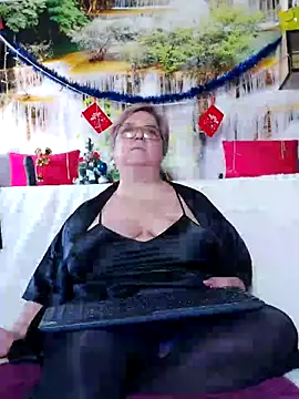 QueenPammy1 online show from 12-04-25, 09:08