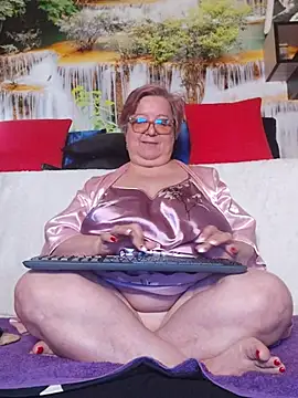 QueenPammy1 online show from 03-31-26, 08:38