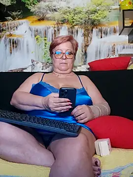 Snapshot of QueenPammy1 chatting on 03-15-25, 04:21 QueenPammy1 online show from 03-15-25, 04:21