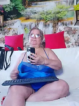 Snapshot of QueenPammy1 chatting on 09-24-25, 06:20 QueenPammy1 online show from 09-24-25, 06:20