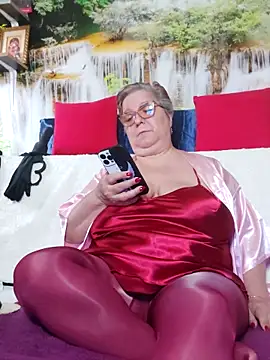 QueenPammy1 online show from 11-19-25, 08:47