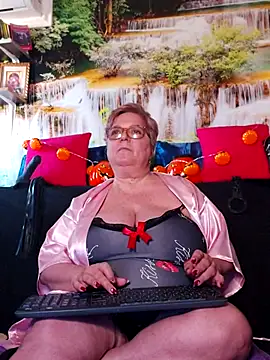 QueenPammy1 online show from 10-30-25, 12:03