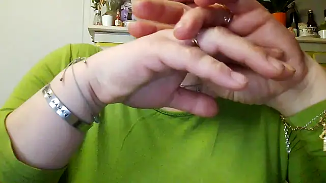 Snapshot of mimi19820 chatting on 03-17-25, 08:18 mimi19820 online show from 03-17-25, 08:18