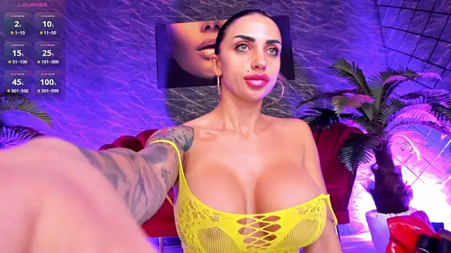 IzabelaTessa online show from 06-25-26, 07:30