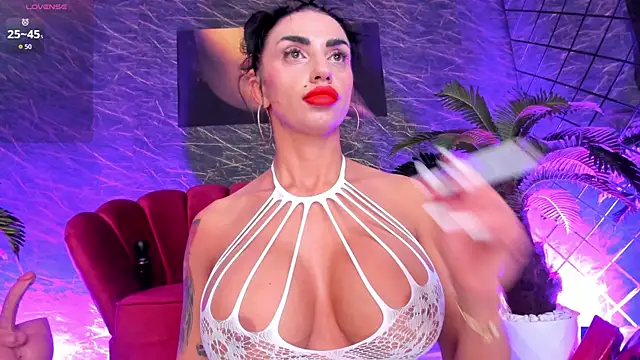 IzabelaTessa online show from 06-01-26, 07:02