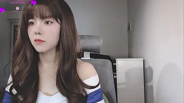 BlushDoll online show from 04-23-26, 05:25