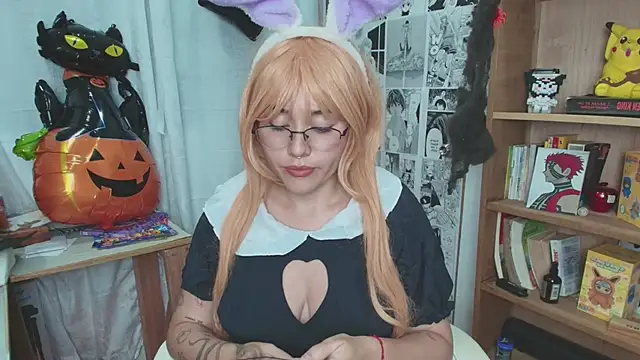 MitsuChan  online show from 12-01-25, 03:40