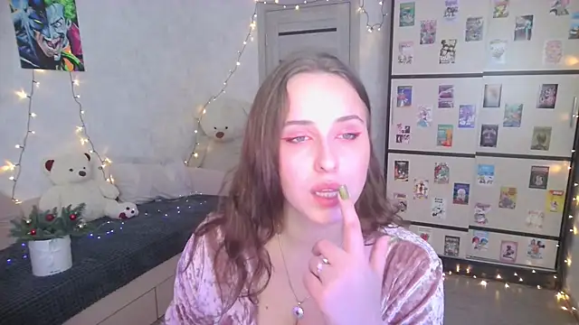 BarbiePieer online show from 12-19-25, 03:14