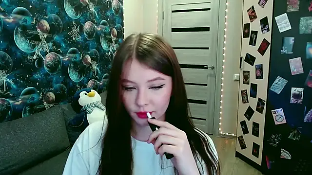 Snapshot of GinnyBlacky chatting on 10-15-25, 04:48 GinnyBlacky online show from 10-15-25, 04:48