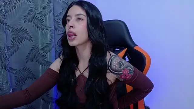 Misscarolsph online show from 05-21-26, 07:22