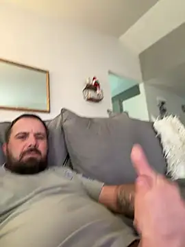 Snapshot of oneformoney chatting on 03-28-26, 02:51 oneformoney online show from 03-28-26, 02:51