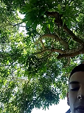 Snapshot of perversumm chatting on 09-21-25, 04:23 perversumm online show from 09-21-25, 04:23