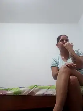 Snapshot of perversumm chatting on 03-18-25, 01:35 perversumm online show from 03-18-25, 01:35