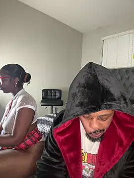 Snapshot of piscesaurora chatting on 03-17-25, 11:31 piscesaurora online show from 03-17-25, 11:31