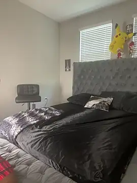 Snapshot of piscesaurora chatting on 03-17-25, 02:34 piscesaurora online show from 03-17-25, 02:34