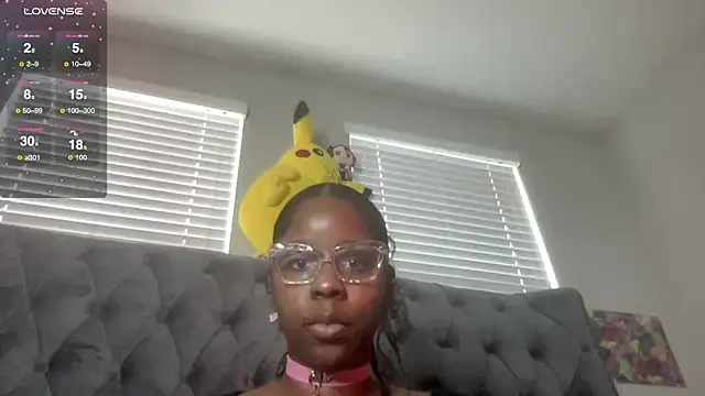 Snapshot of piscesaurora chatting on 03-22-25, 12:57 piscesaurora online show from 03-22-25, 12:57