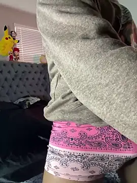 Snapshot of piscesaurora chatting on 03-20-25, 12:22 piscesaurora online show from 03-20-25, 12:22